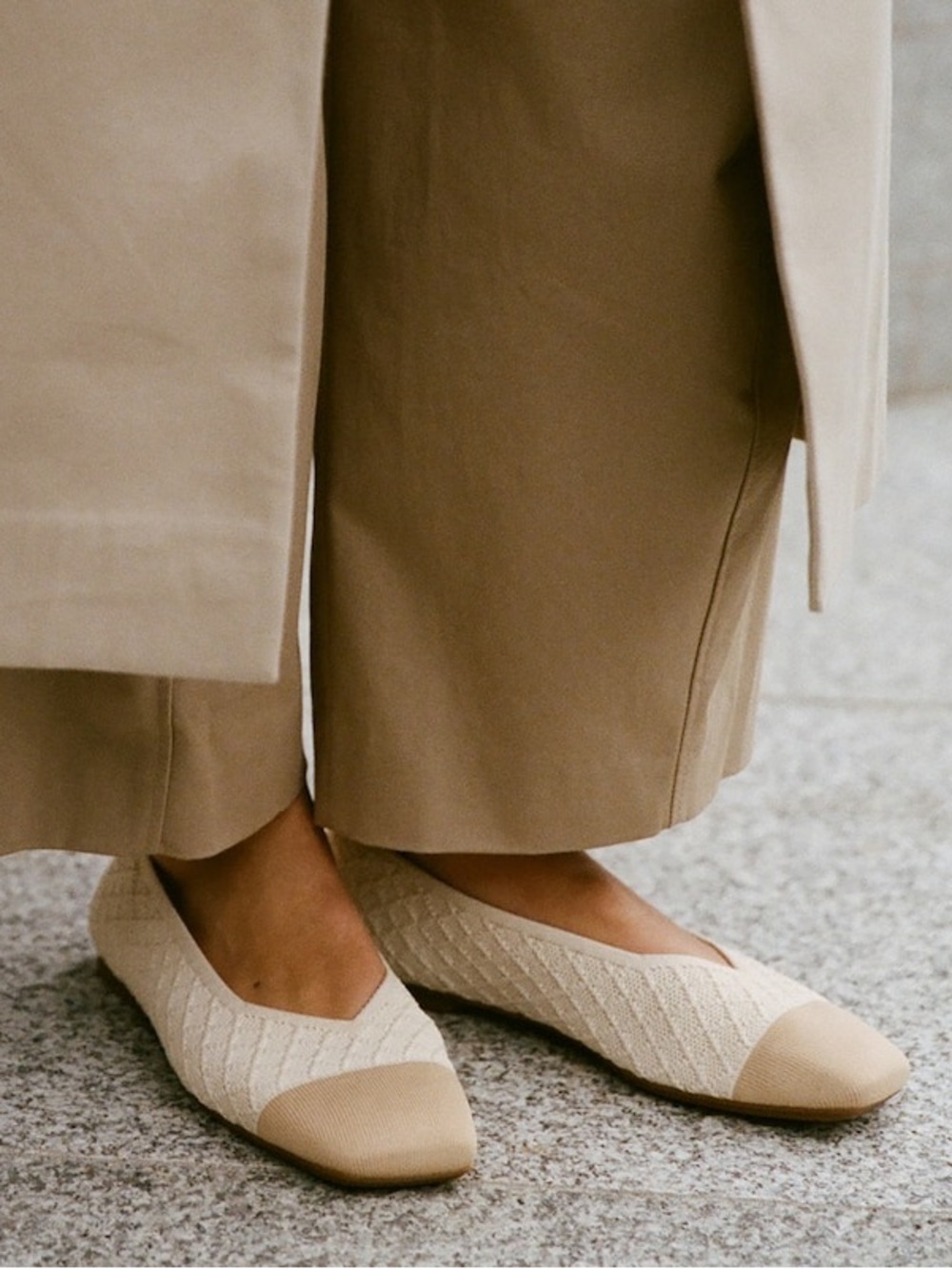 Vivaia Square-Toe Margot V-Cut Flats (Margot 3.0) Yellow Apricot Quilt Size 8 39